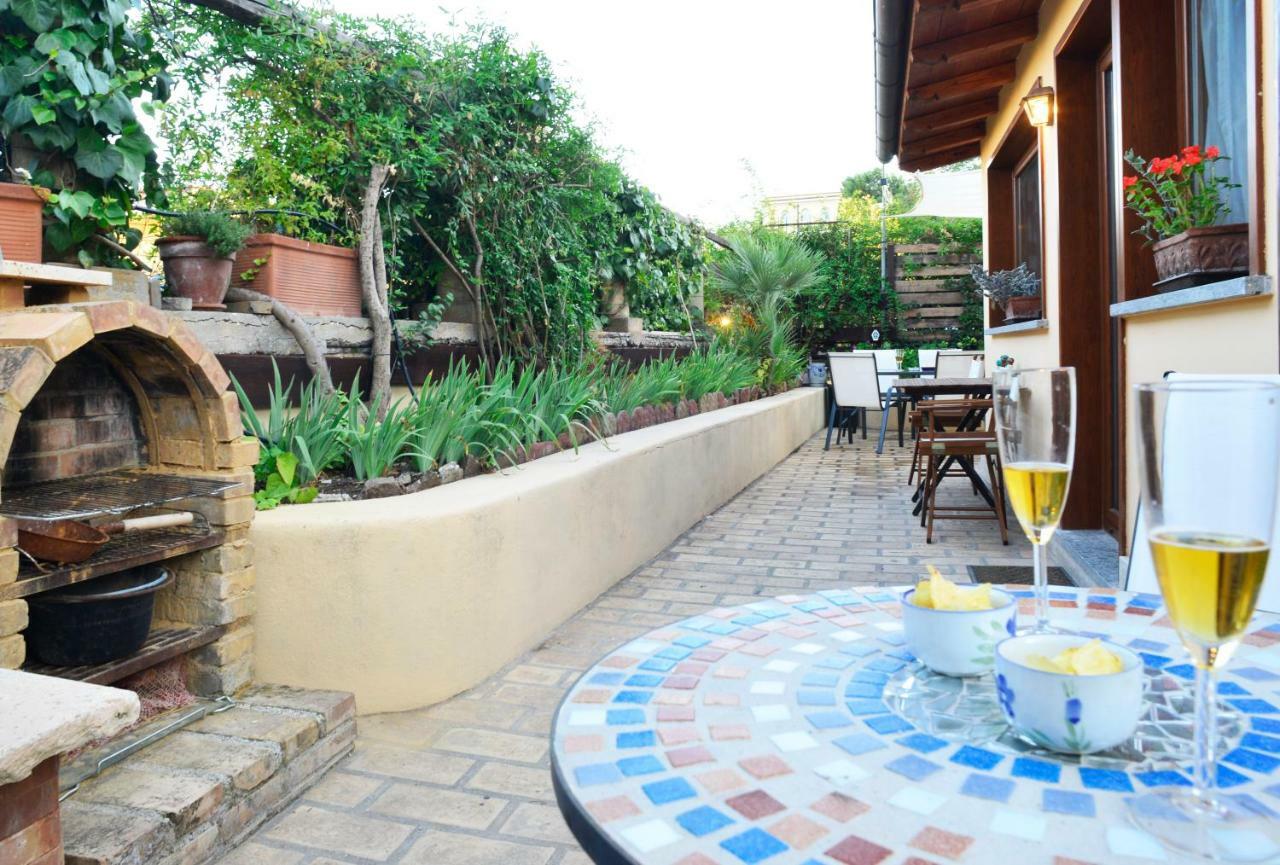 St. Petrus Et Aurelia Apartment Roma Ngoại thất bức ảnh